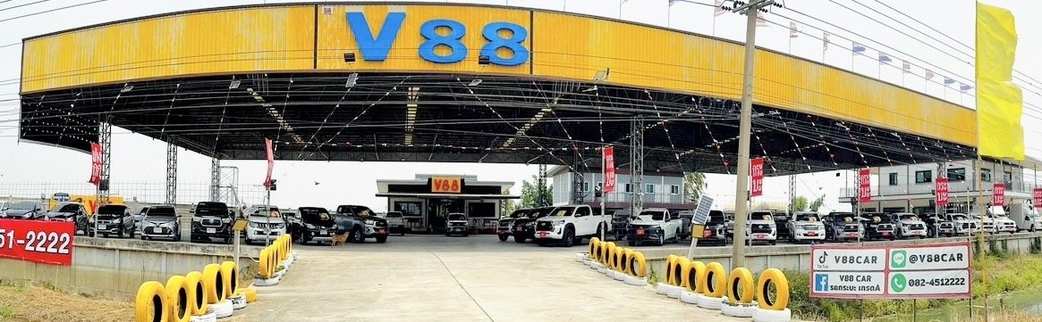 หน้าร้านลาดบัวหลวง